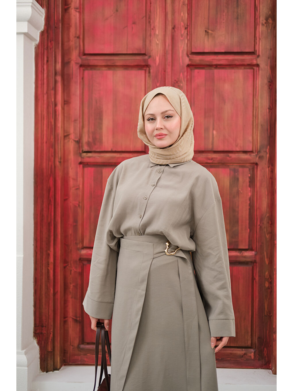 Bej Kadın Gold Kemer Detay Gömlekli Takım Taş-4