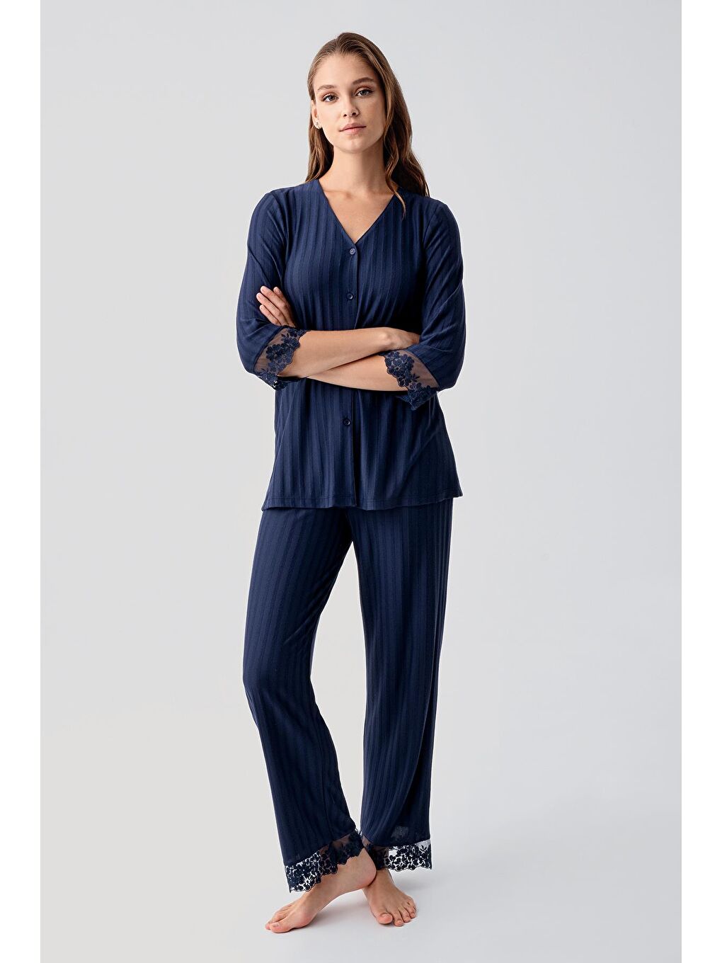 Lacivert Truvakar Kollu Dantelli Düğmeli Esnek Viskoz Pijama Takım 19207-1