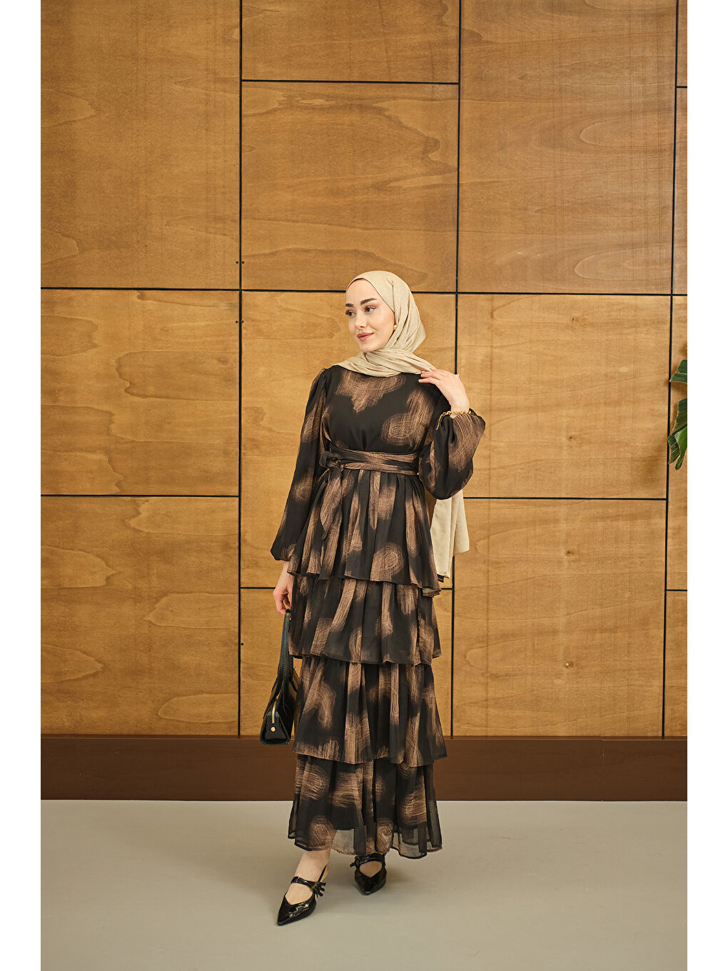 Kadın Kat Kat Dökümlü Şifon Elbise Siyah-2