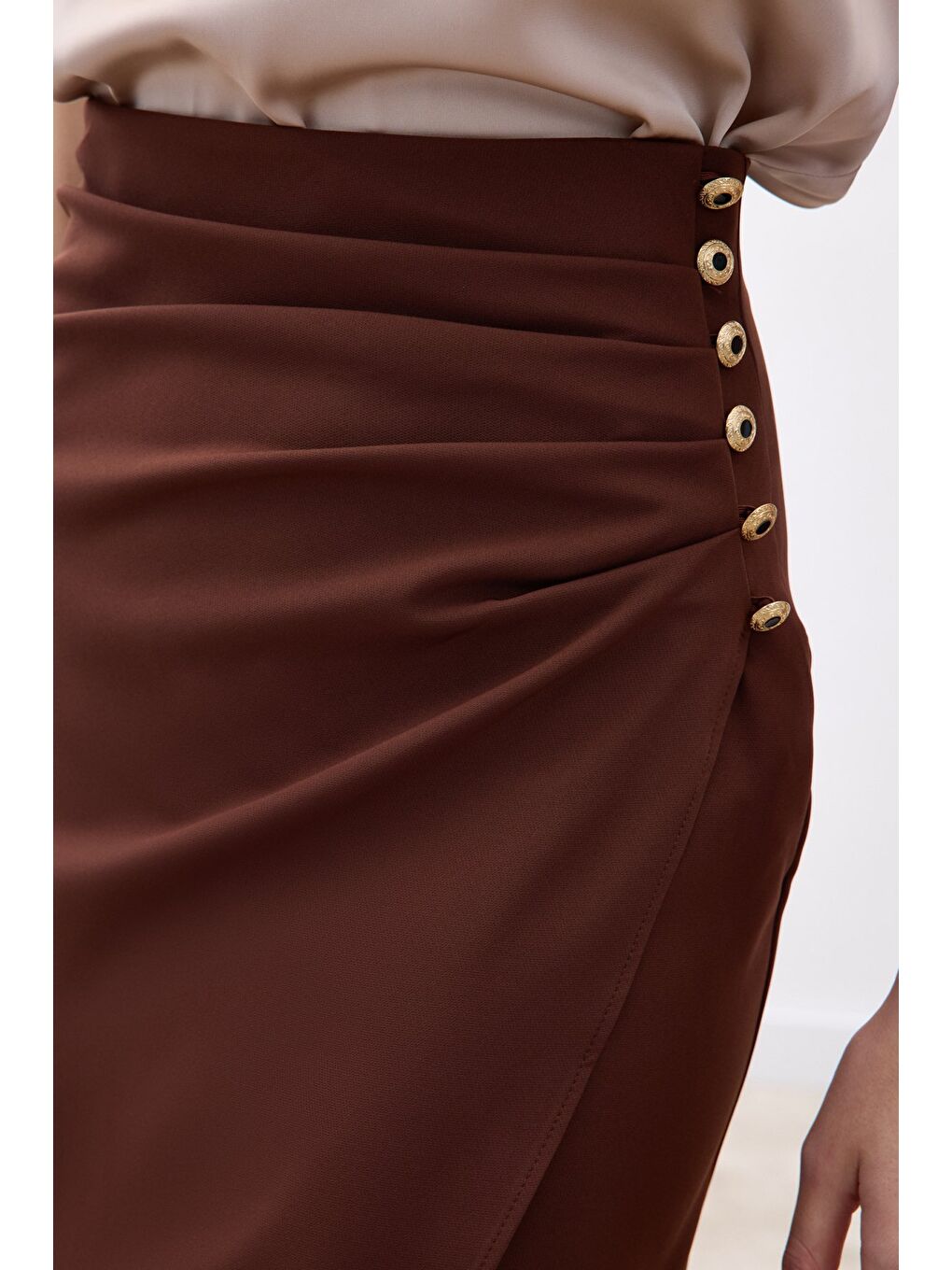 Kahverengi Düğme Detaylı Kalem Etek - Kahve-4