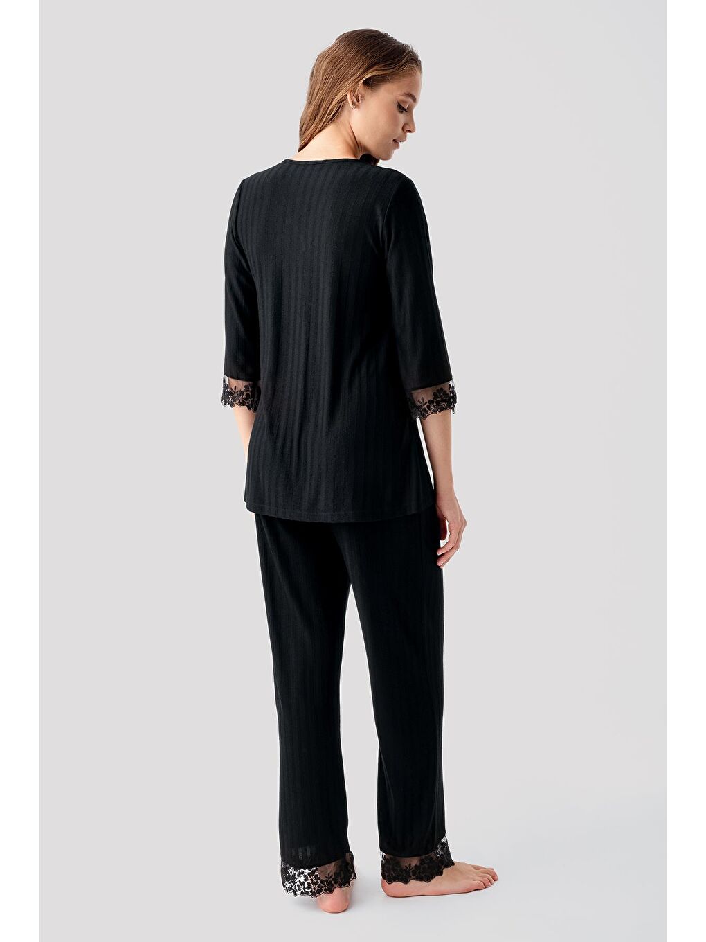 Siyah Truvakar Kollu Dantelli Düğmeli Esnek Viskoz Pijama Takım 19207-4