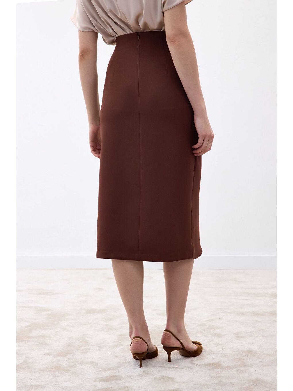 Kahverengi Düğme Detaylı Kalem Etek - Kahve-5