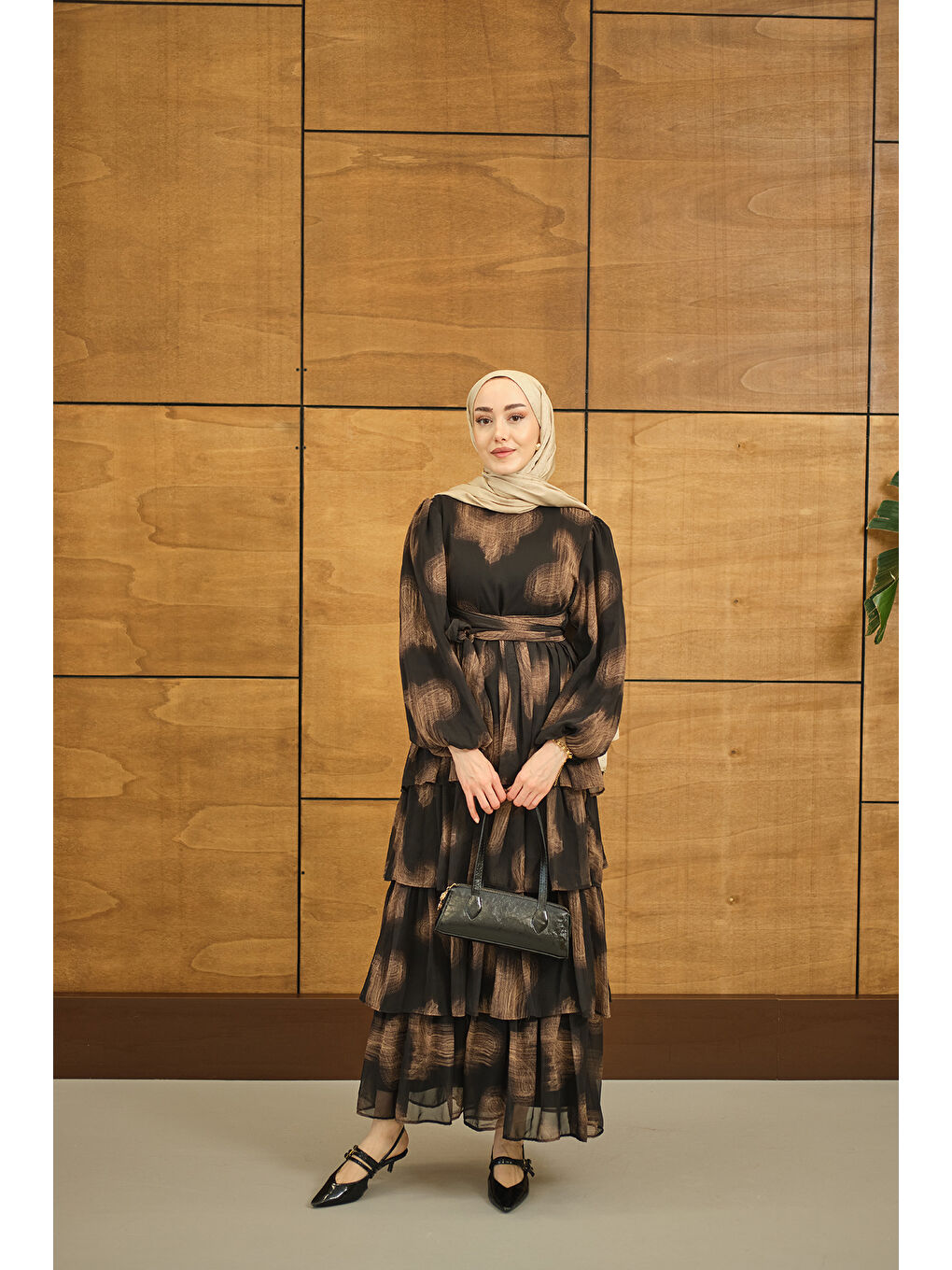 Kadın Kat Kat Dökümlü Şifon Elbise Siyah-3