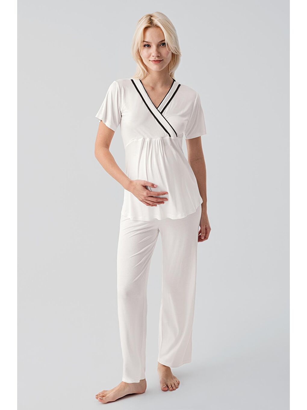 Ekru Kısa Kollu Emzirme Bölmeli Ayarlanabilir Bel Esnek Elastanlı Viskoz Soft Hamile Pijama Takım 19317-1