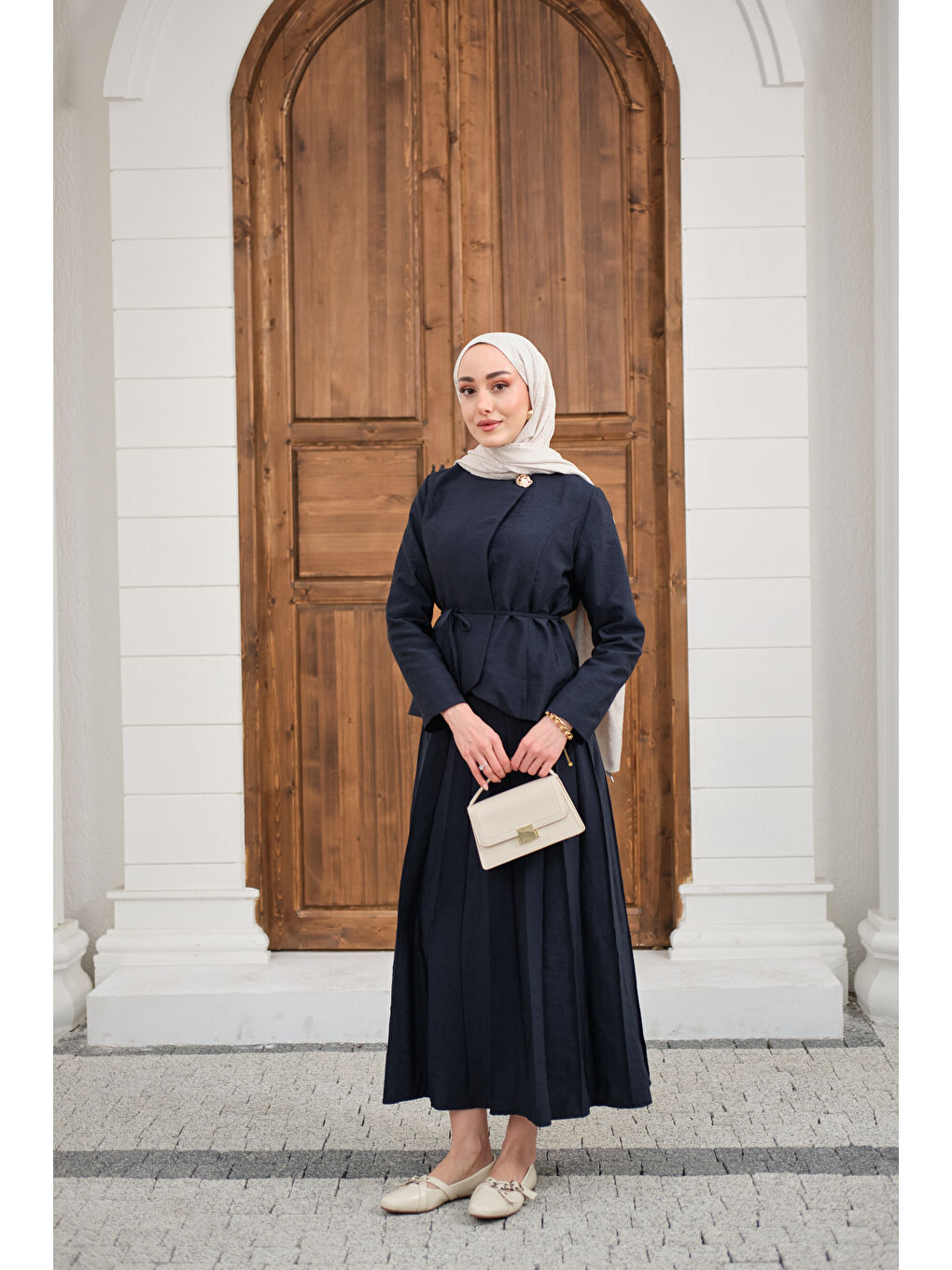 Kadın Eteği Pileli Ceketi Yandan Düğmeli Takım Lacivert-2