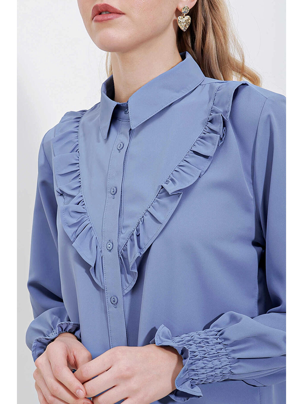 Kadın Mavi Fırfır Detaylı Uzun Kollu Gömlek HZL25W-BD1202231-3