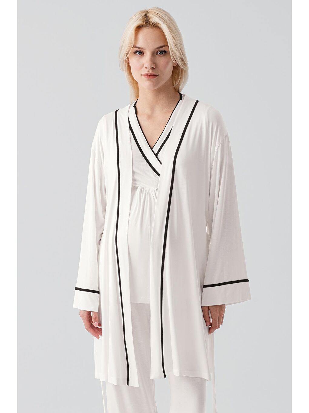 Ekru Kısa Kollu Emzirme Bölmeli Ayarlanabilir Bel Esnek Elastanlı Viskoz Soft Hamile Pijama Takım 19317-5