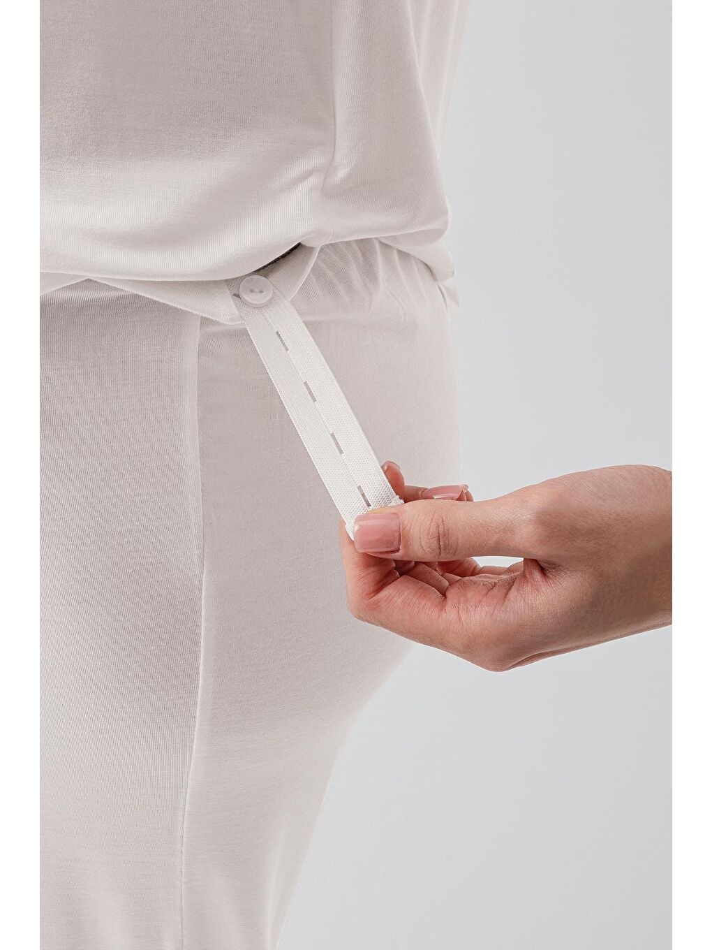Ekru Kısa Kollu Emzirme Bölmeli Ayarlanabilir Bel Esnek Elastanlı Viskoz Soft Hamile Pijama Takım 19317-9