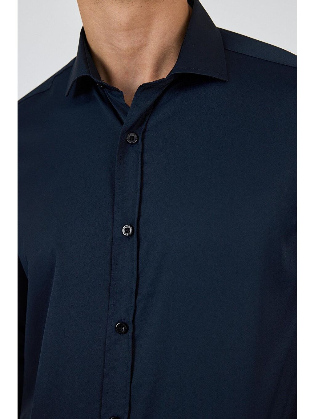 Siyah Yarım İtalyan Yaka Cepsiz Gabardin Uzun Kol Slim Fit Esnek Gömlek 1004250235-1