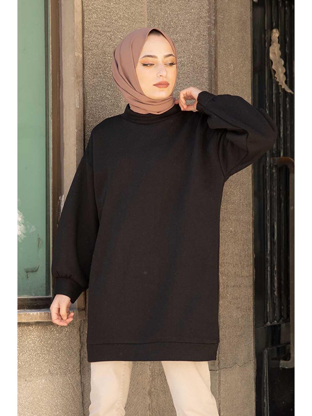 Üç İplik Balon Kol Tunik Siyah-1