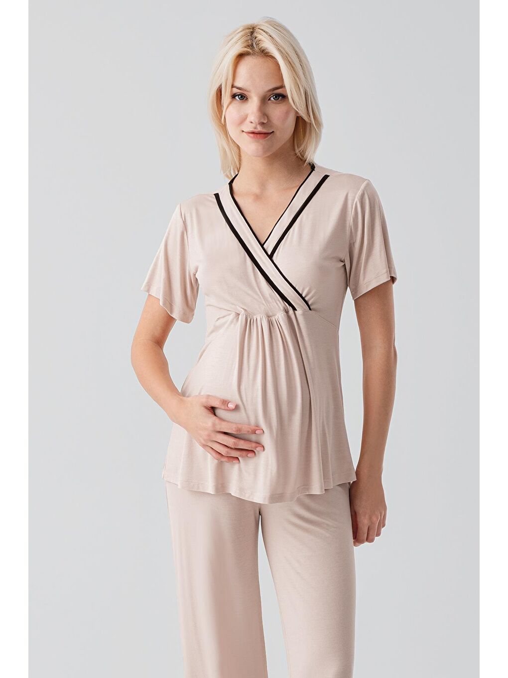 Bej Kısa Kollu Emzirme Bölmeli Ayarlanabilir Bel Esnek Viskoz Hamile Pijama Takım 19317-5