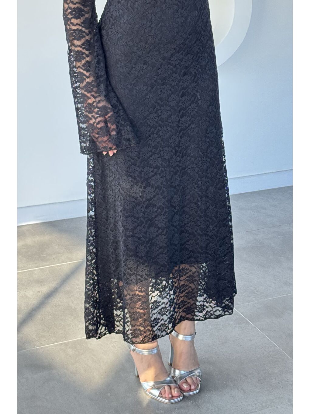 Siyah Dantel Detaylı İspanyol Kol Uzun Elbise-2