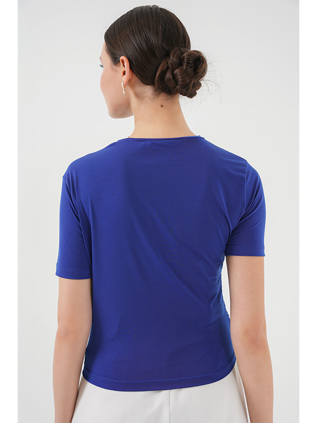 Mavi Büzgü Detaylı Kısa Kol Sandy Bluz 945 - Saks-4