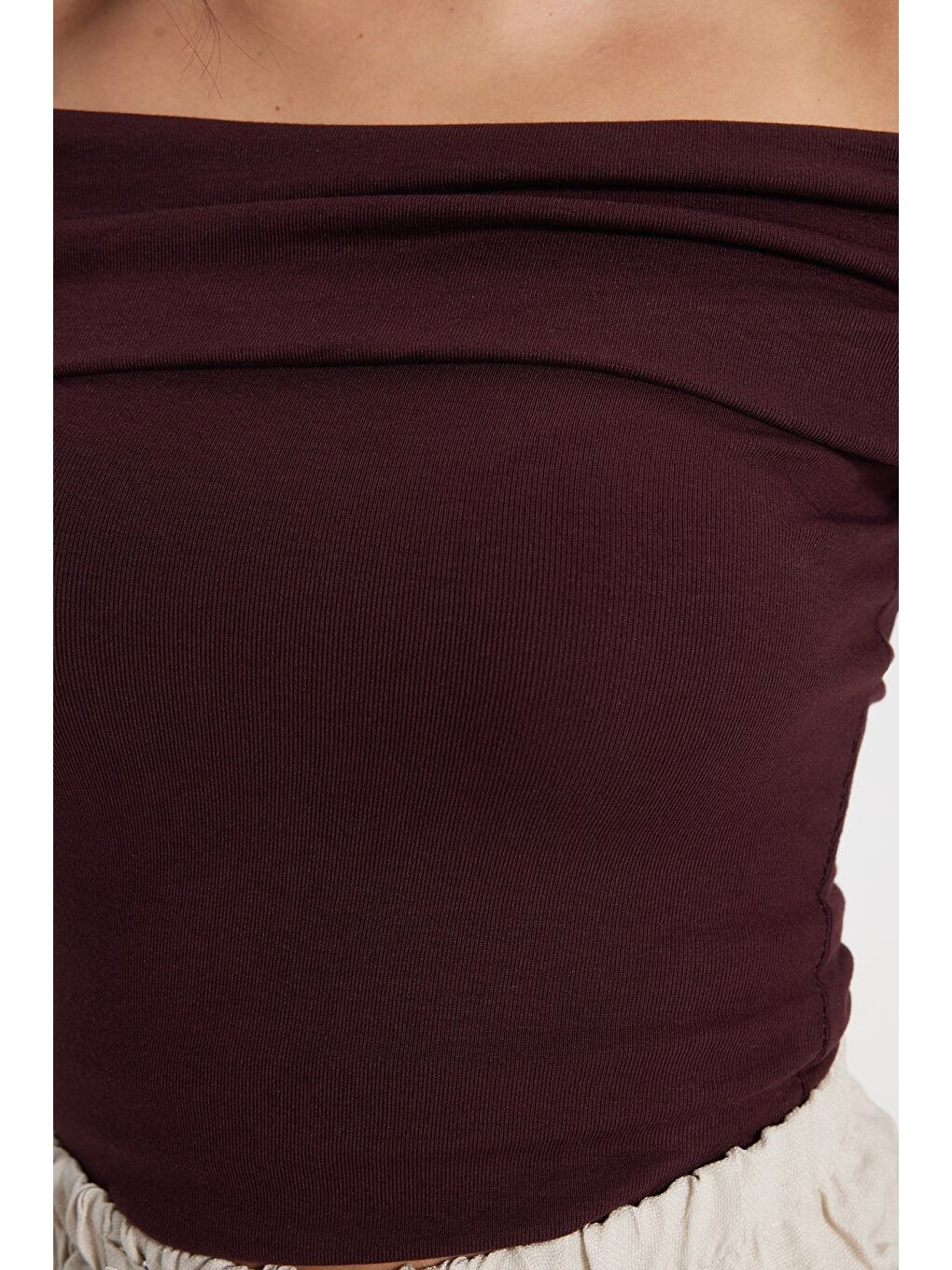 Kadın Slim Fit Dar Kesim Pamuklu Kayık Yaka Kısa Kollu Elastanlı Bordo Bluz-3