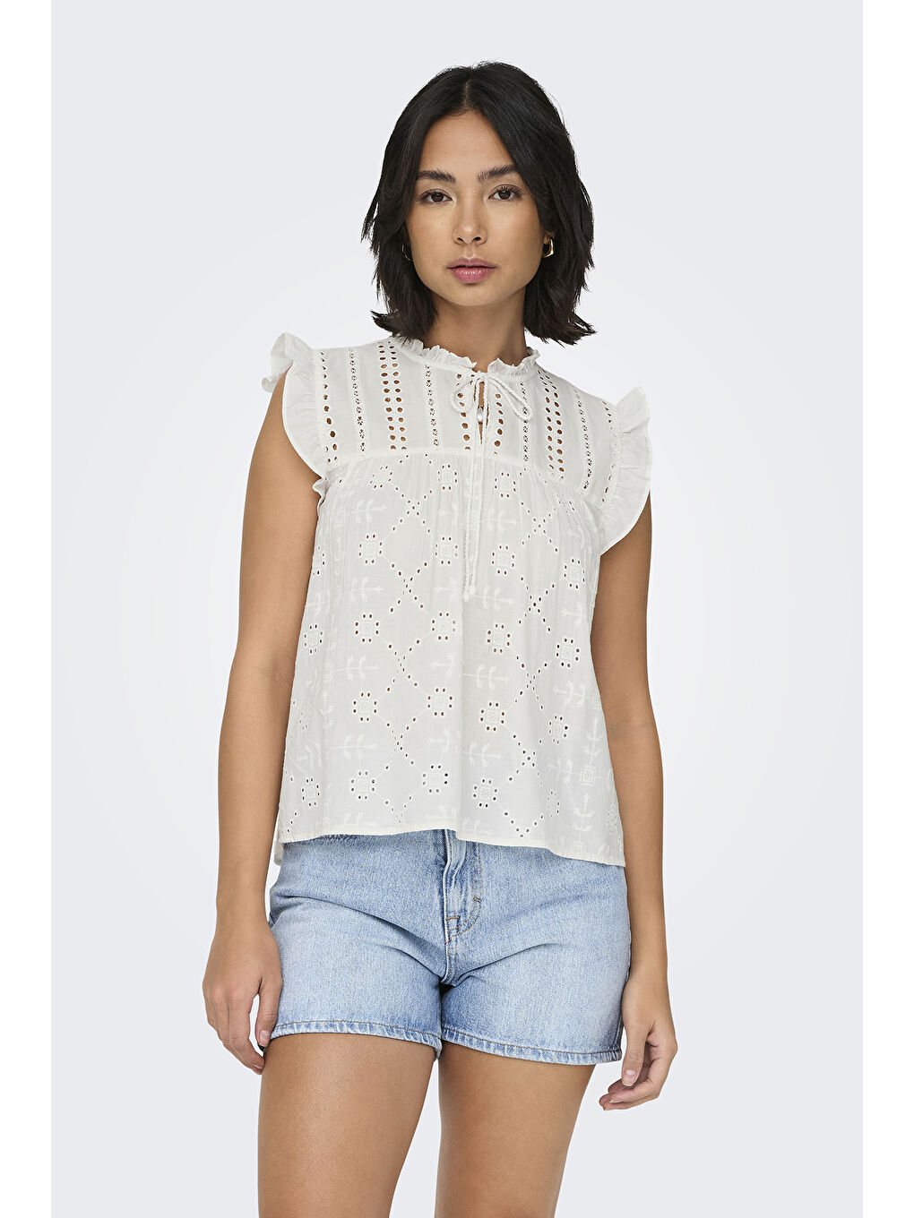 Ekru Onlreva Ajurlu % 100 Pamuk Regular Fit Bağlamalı Yaka Kadın Bluz 15218460