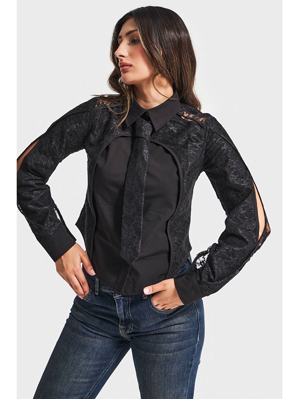 Kadın Siyah Renk Dantel ve Kravat Detaylı Özel Tasarım Gömlek-3