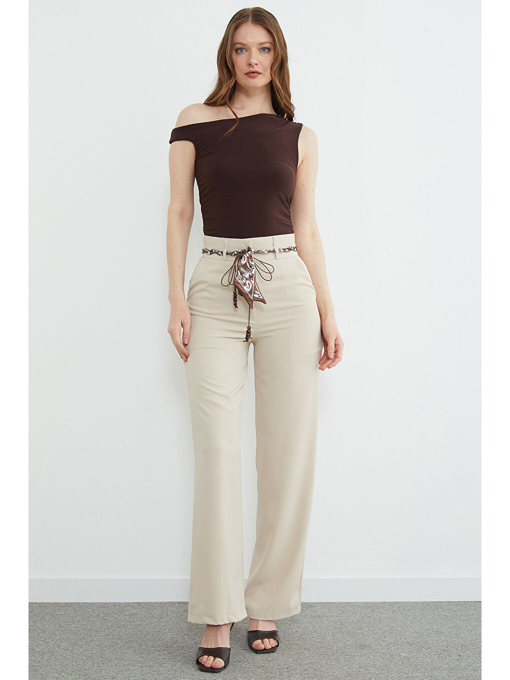 Bej Kemer Detaylı Yüksek Bel Palazzo Pantolon-2