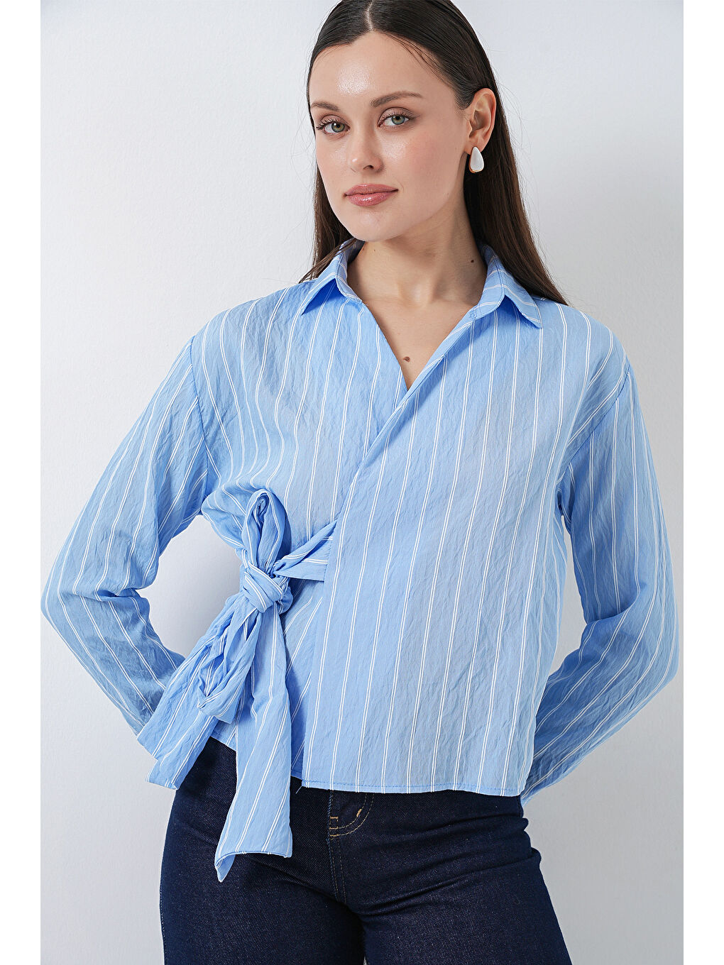 Kadın Önü Bağlamalı Çizgili Gömlek 20362 - Mavi-2