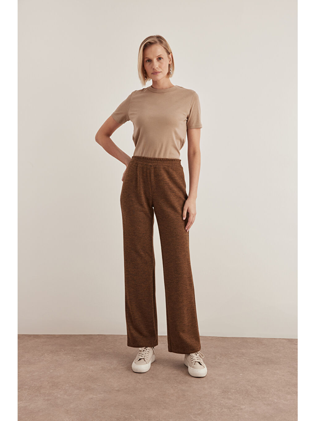 Kahverengi Geniş Kesim Pantolon