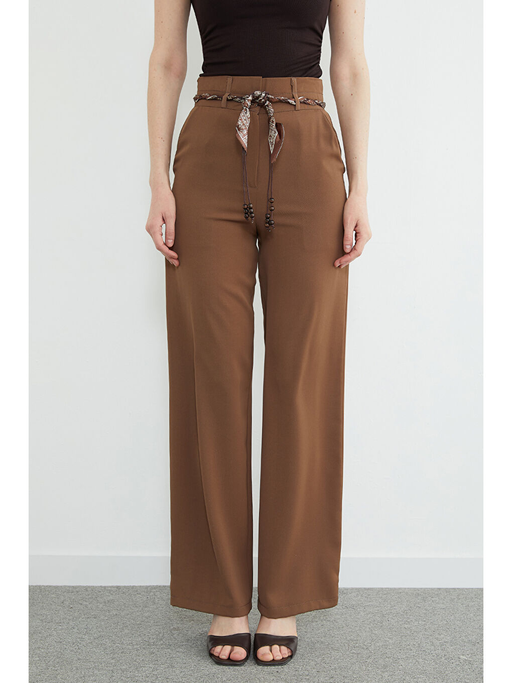 Bej Kemer Detaylı Yüksek Bel Palazzo Pantolon-1
