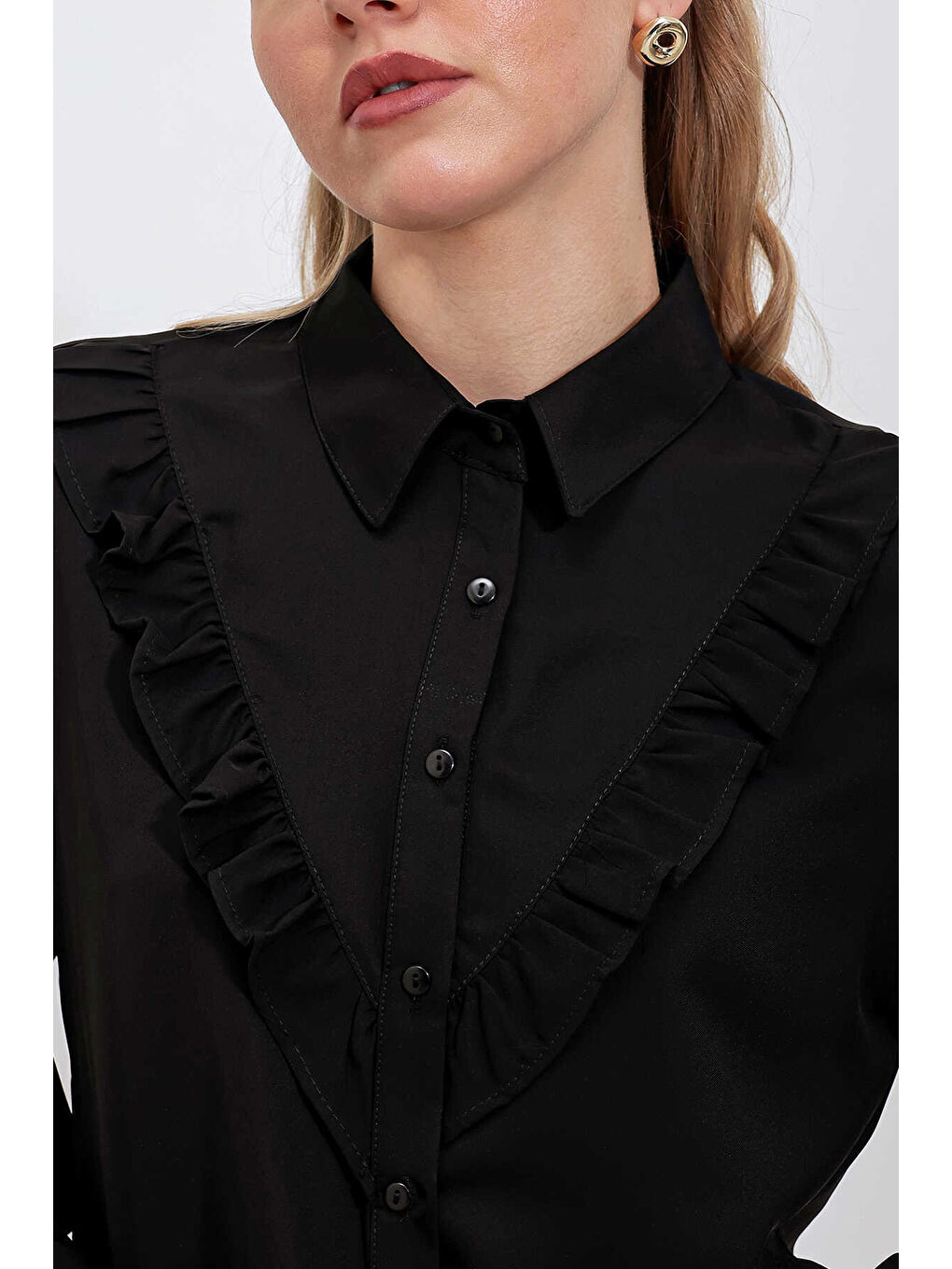 Kadın Siyah Fırfır Detaylı Uzun Kollu Gömlek HZL25W-BD1202231-2