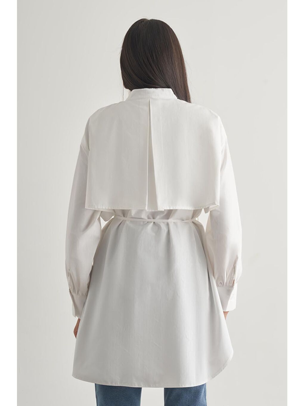 Rüzgarlıklı Hakim Yaka Uzun Ekru Gömlek-3