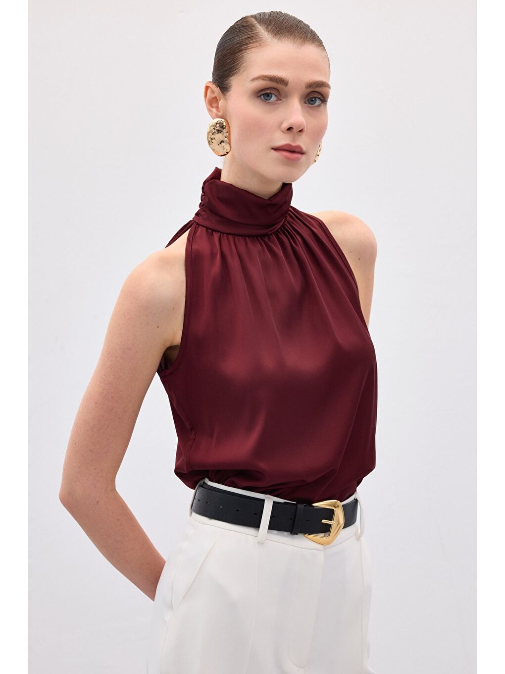 Boğazlı Kolsuz Bluz - Bordo-1