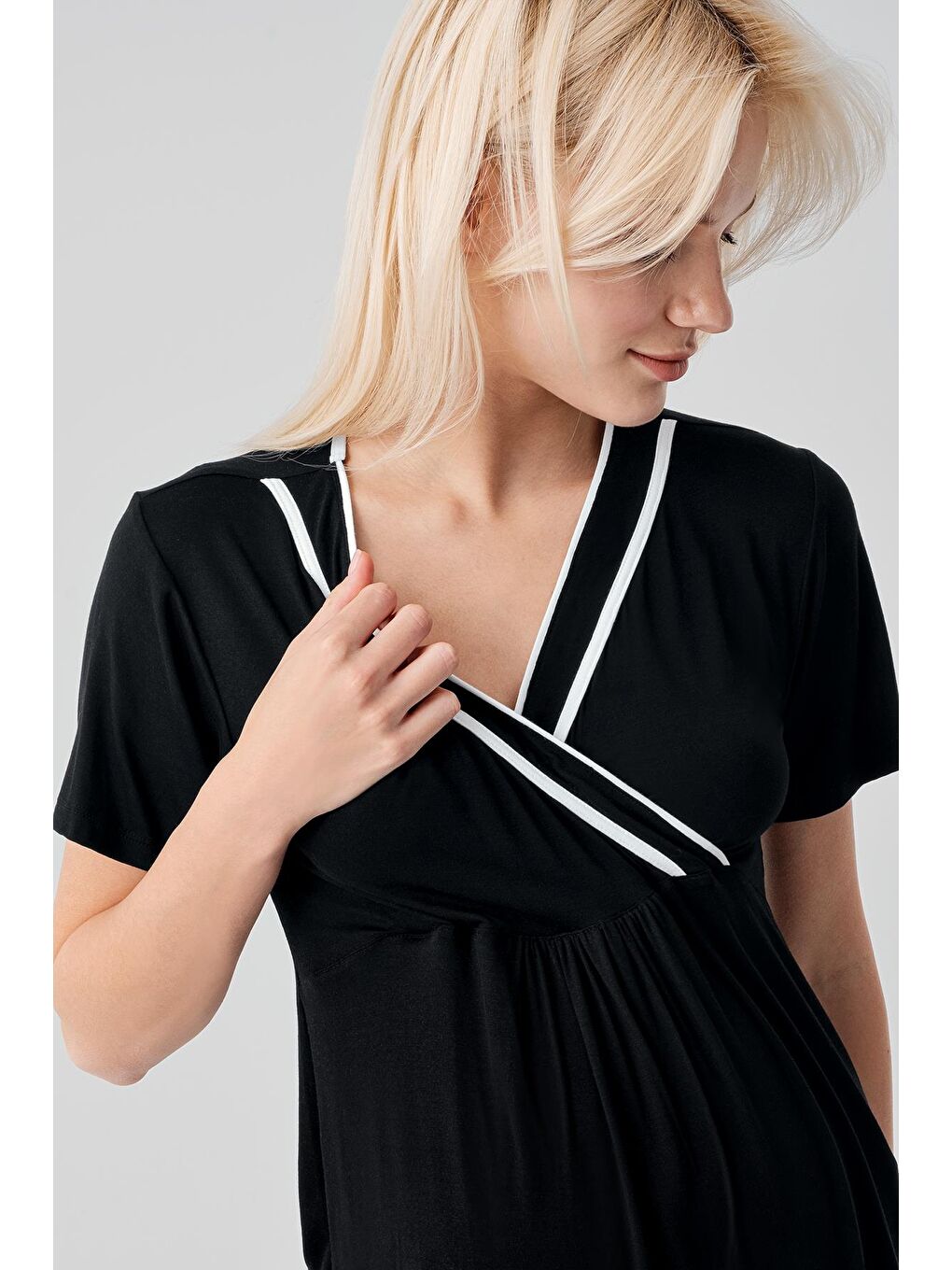 Siyah Kısa Kollu Emzirme Bölmeli Ayarlanabilir Bel Esnek Elastanlı Viskoz Soft Hamile Pijama Takım 19317-8