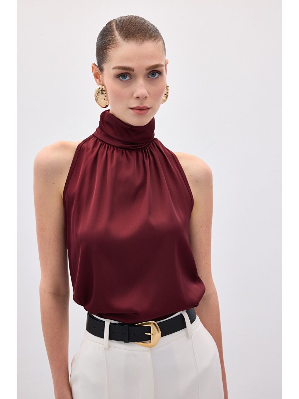 Boğazlı Kolsuz Bluz - Bordo-3