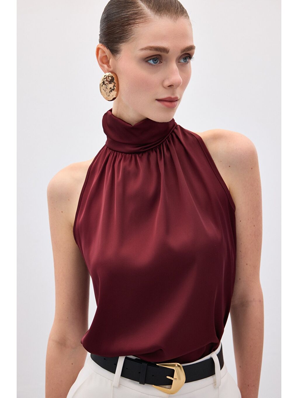 Boğazlı Kolsuz Bluz - Bordo-5