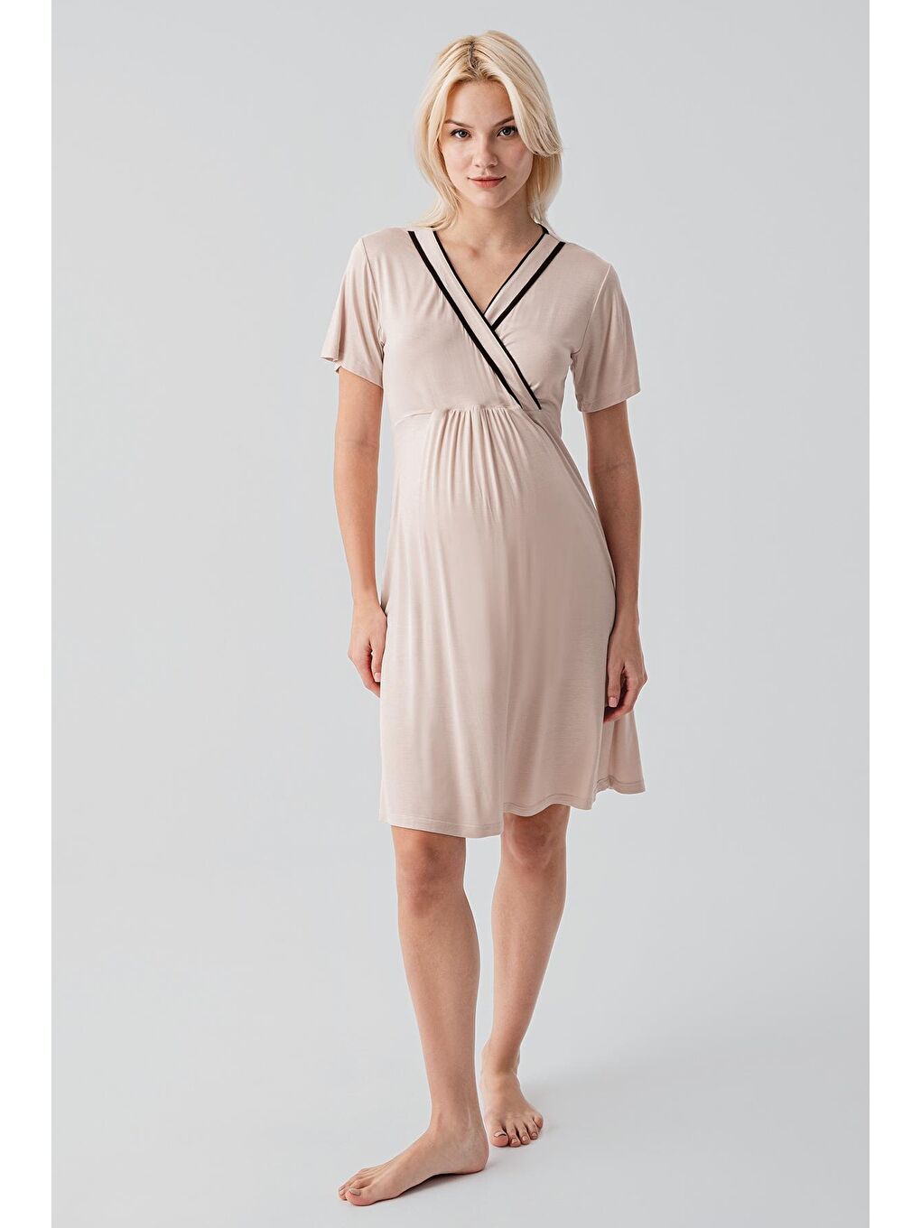 Bej Kısa Kollu Emzirme Bölmeli Esnek Viskoz Hamile Sabahlık Gecelik Takım 19417-3