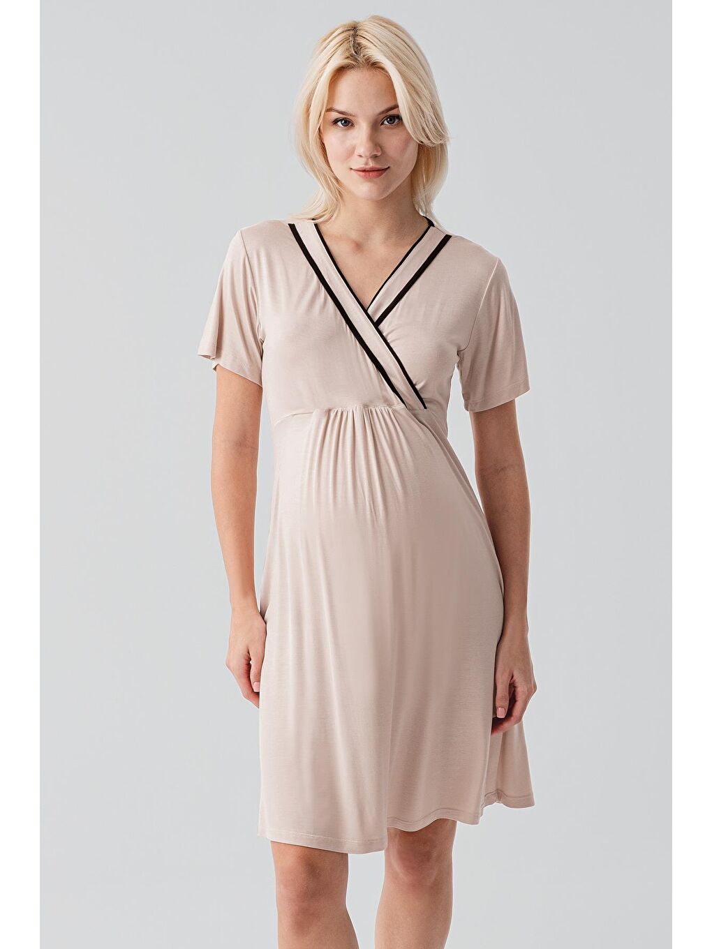 Bej Kısa Kollu Emzirme Bölmeli Esnek Viskoz Hamile Sabahlık Gecelik Takım 19417-5