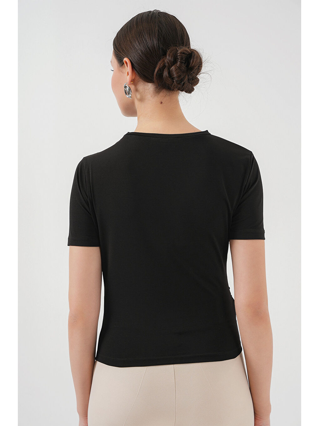 Büzgü Detaylı Kısa Kol Sandy Bluz 945 - Siyah-5