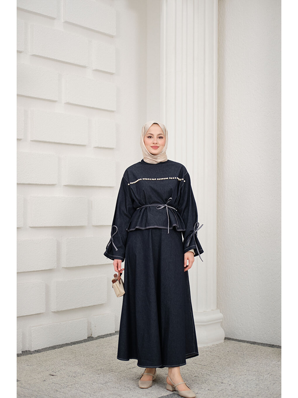 Kadın Önü İnci Detay Süs Dikiş Kemerli Hakim Yaka Takım Lacivert-1