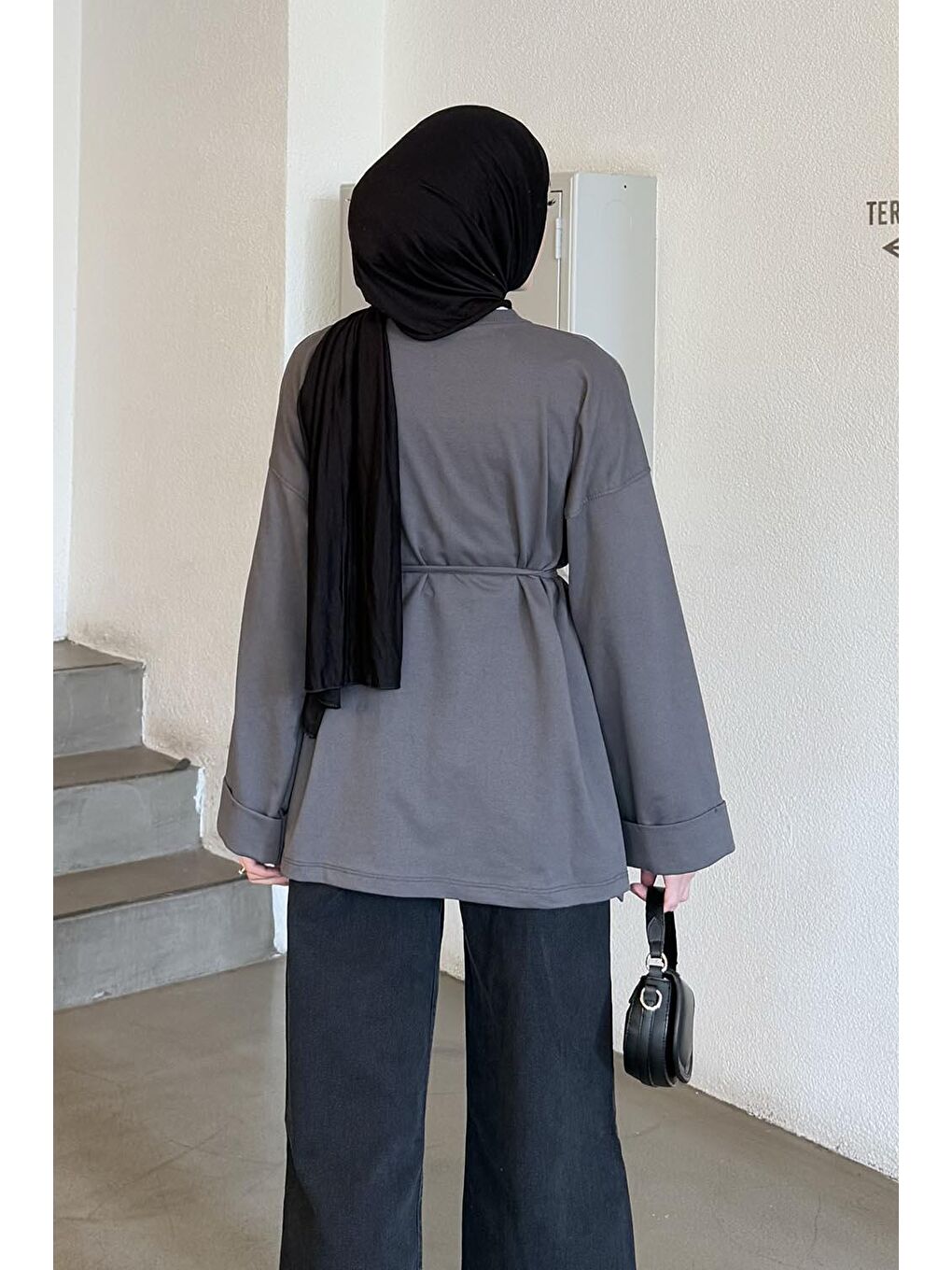 Yırtmaç Detaylı Sweat Antrasit-3