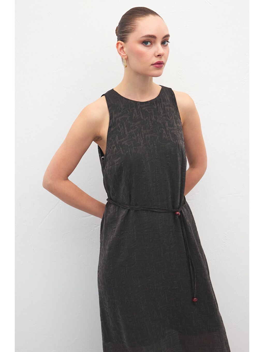 Kemer Detaylı Uzun Elbise - Siyah-3