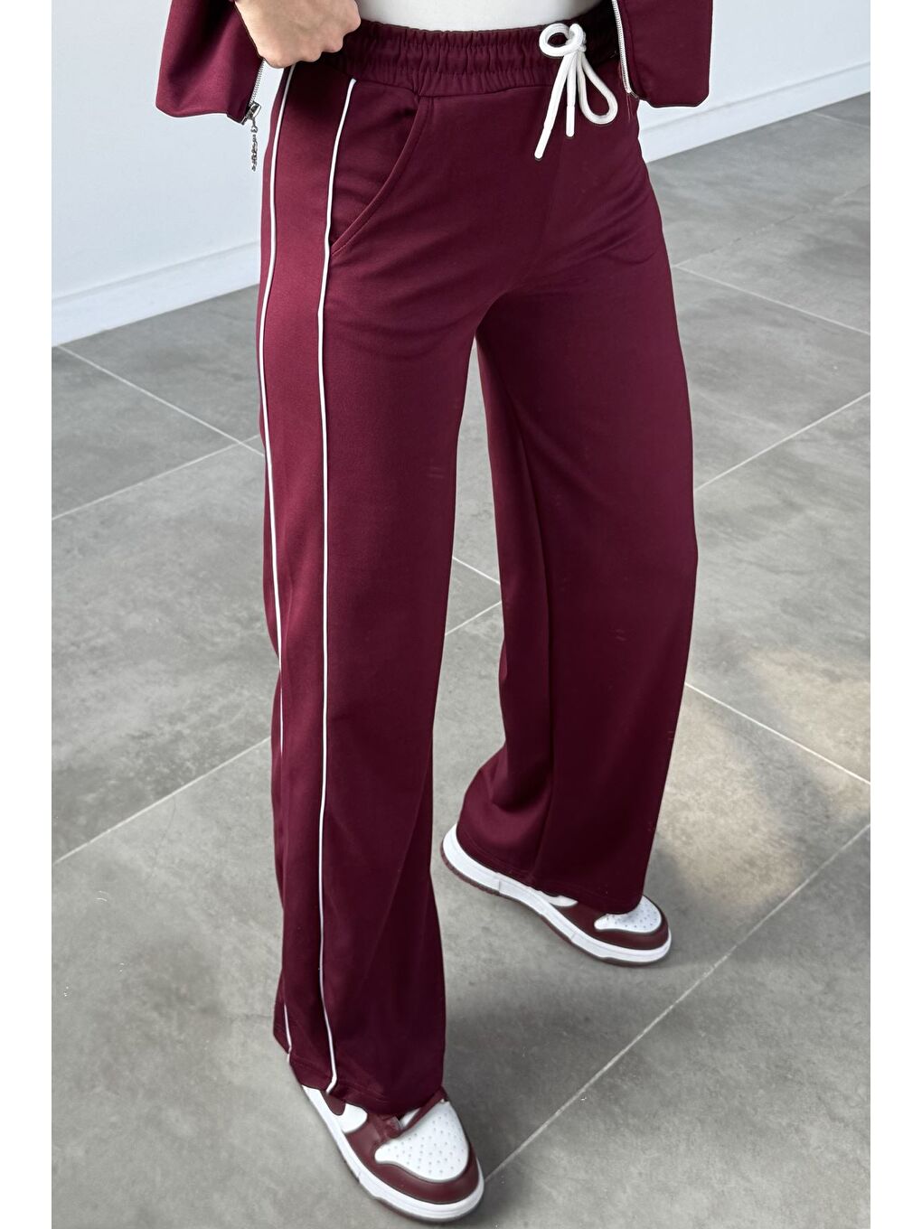 Bordo Kadın Şerit Detaylı Fermuarlı Eşofman Takımı-4