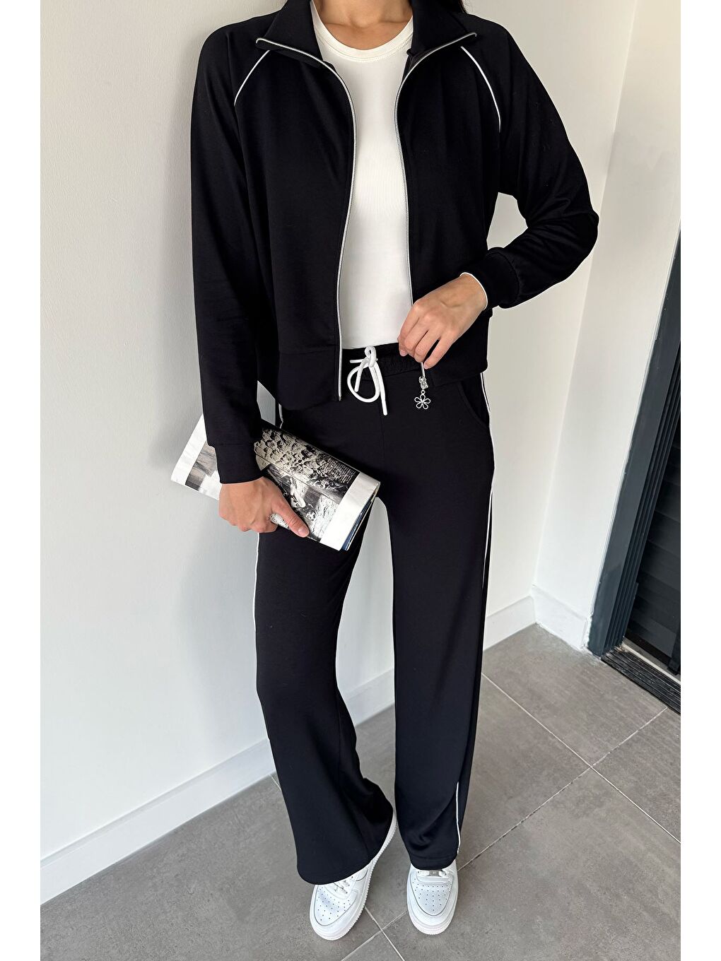 Siyah Kadın Şerit Detaylı Fermuarlı Eşofman Takımı-2