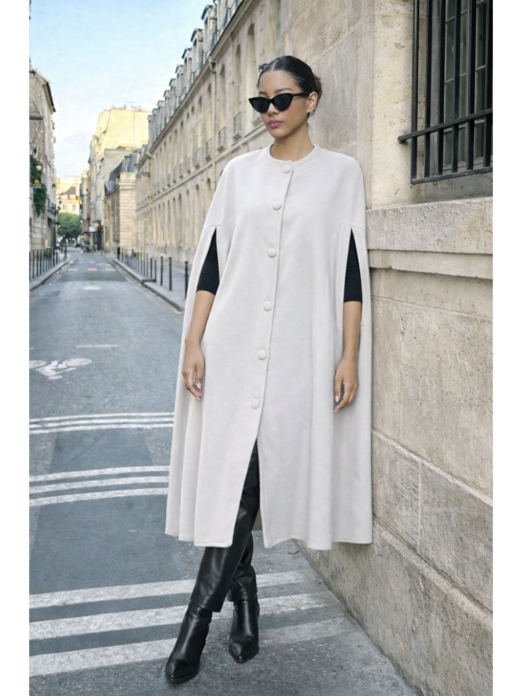 Kadın Günlük Kolsuz Bol Beyaz Kaşe Panço-5