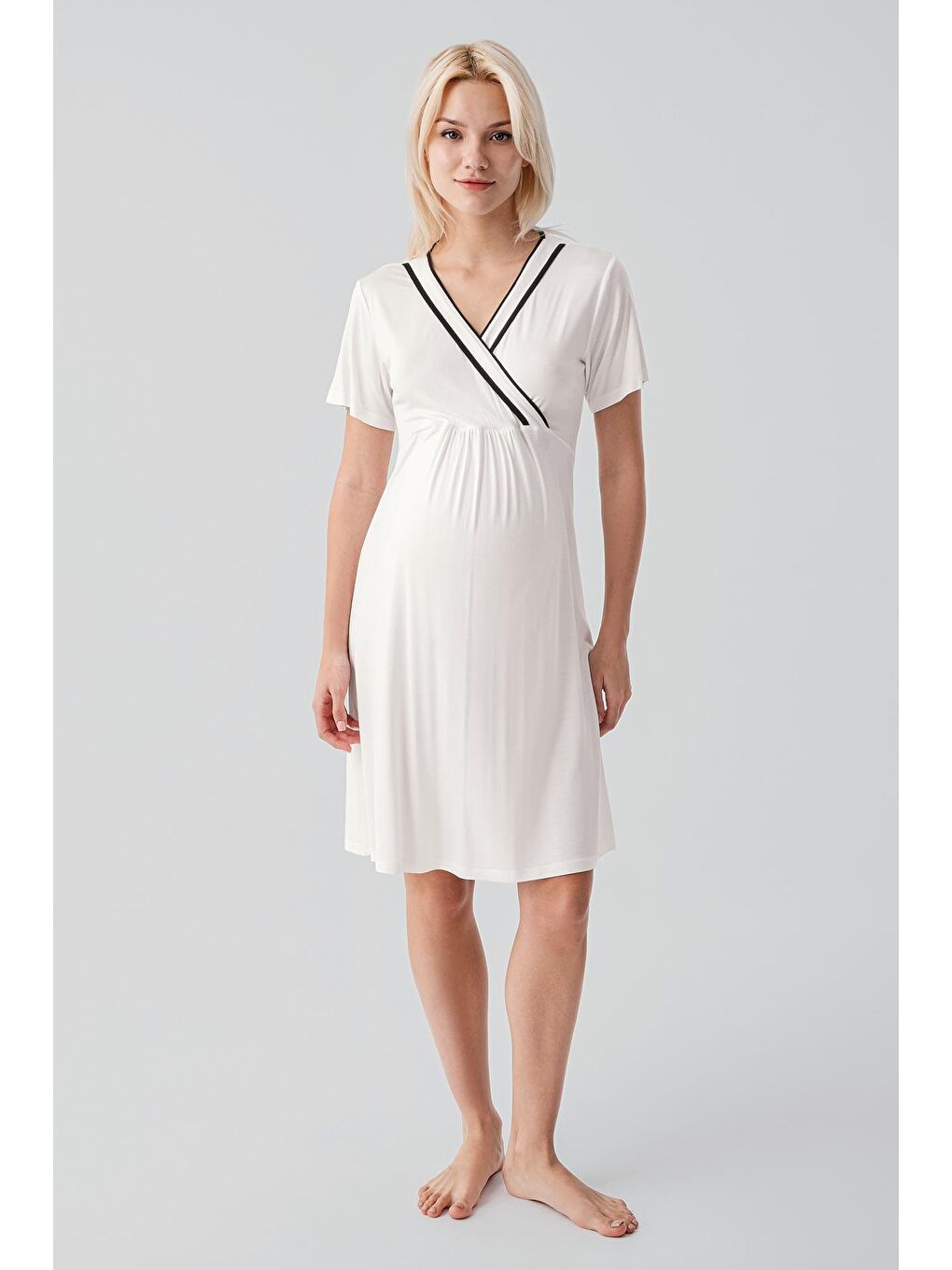 Ekru Kısa Kollu Emzirme Bölmeli Esnek Viskoz Hamile Sabahlık Gecelik Takım 19417-2