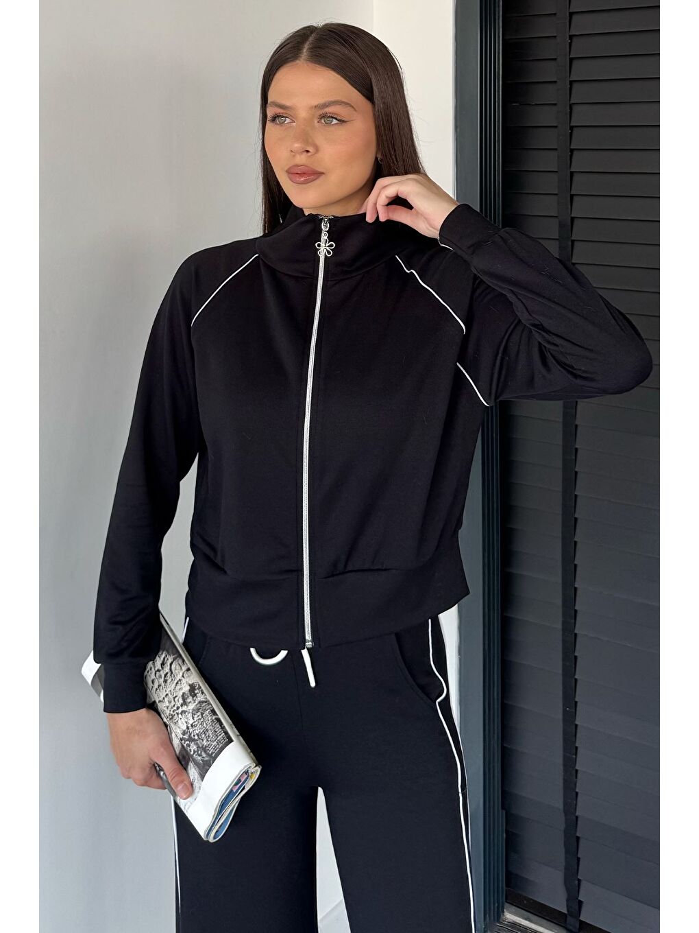 Siyah Kadın Şerit Detaylı Fermuarlı Eşofman Takımı-3