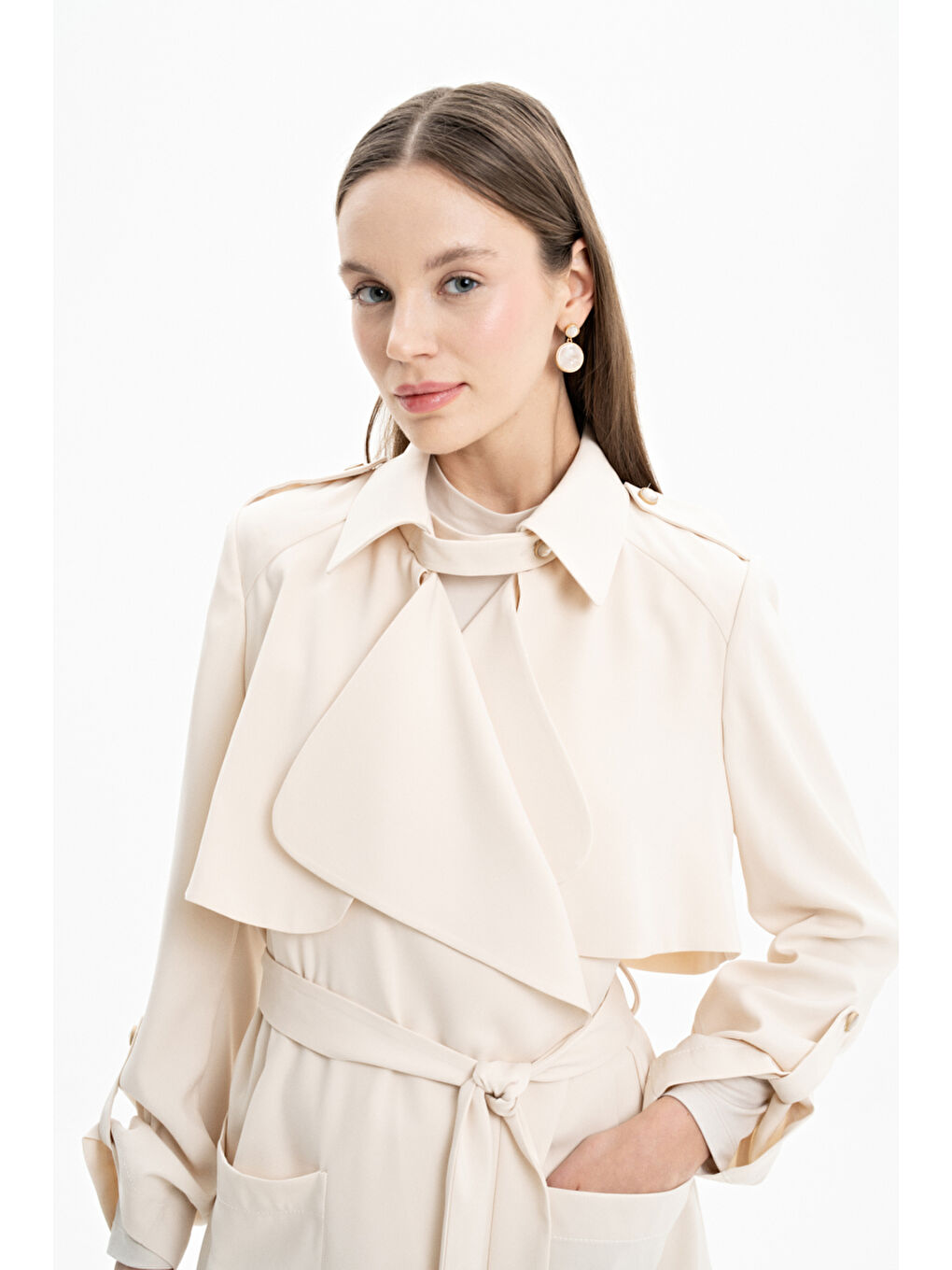 Bej Dökümlü Yaka Cepli Trençkot-5