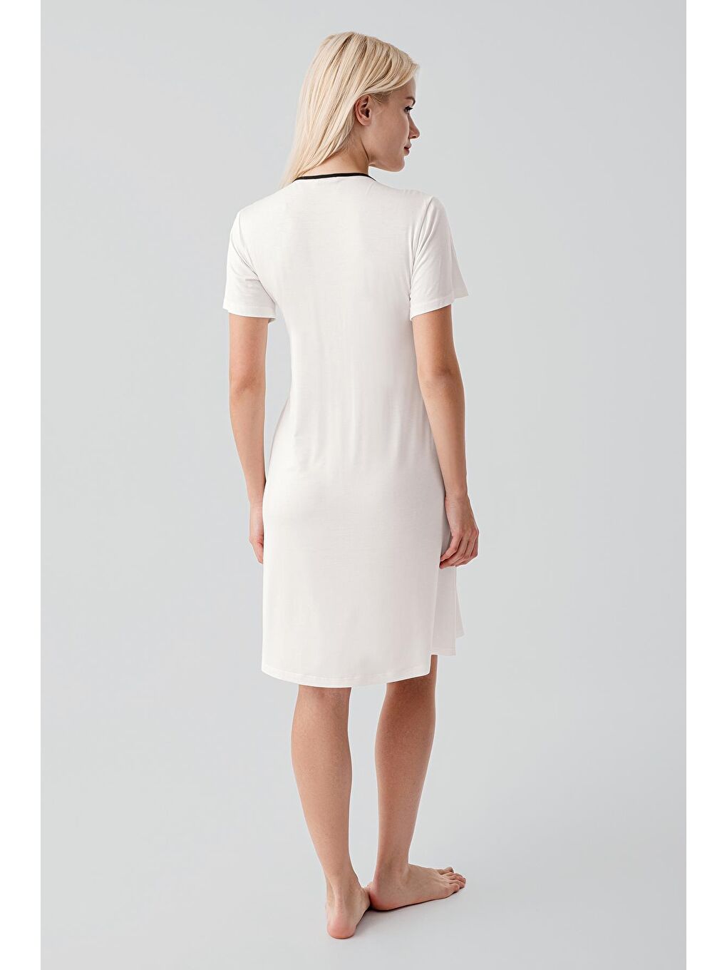 Ekru Kısa Kollu Emzirme Bölmeli Esnek Viskoz Hamile Sabahlık Gecelik Takım 19417-8