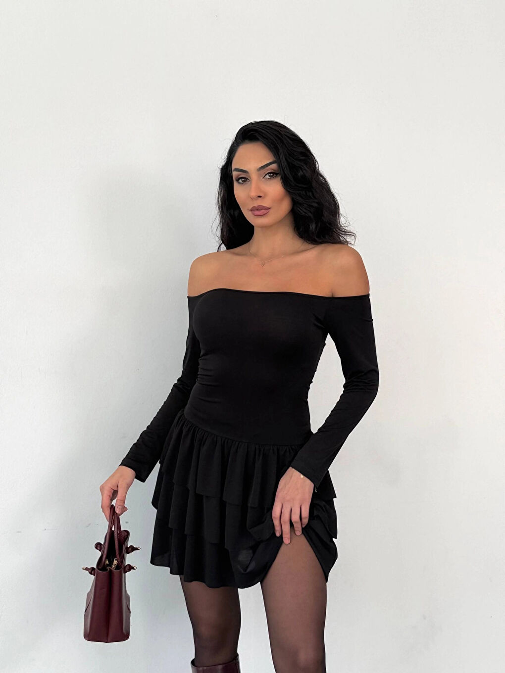 Kadın Siyah Straplez Yaka Kat Kat Etek Detaylı Mini Elbise HZL25W-FRY123581