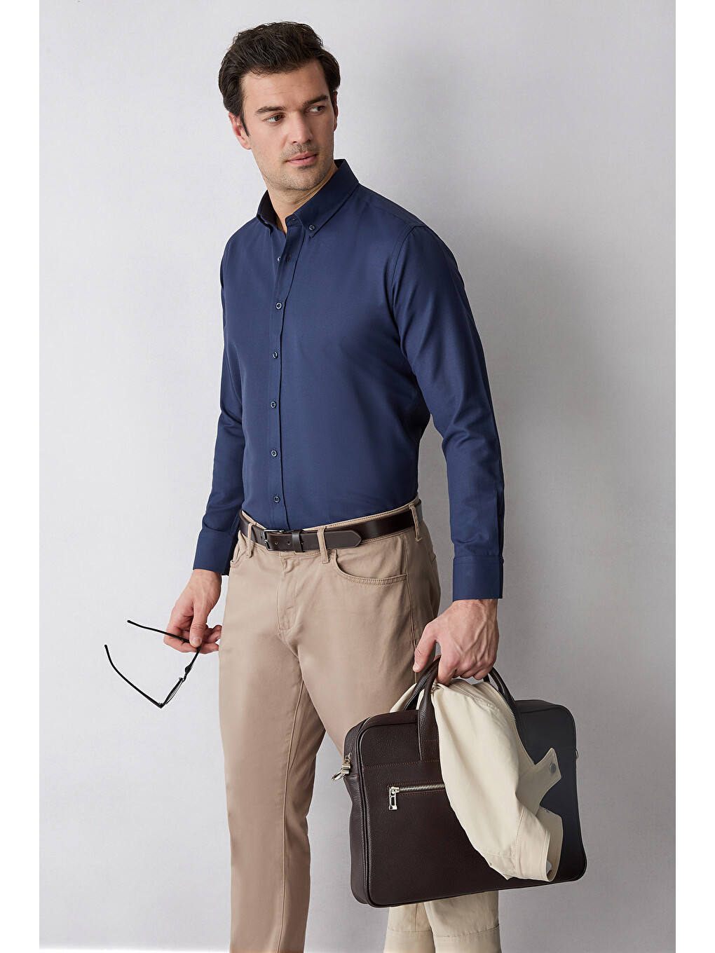 Lacivert Uzun Kol Slim Fit Düğmeli Yaka Pamuklu Kolay Ütülenebilir 4 Mevsim Oxford Gömlek-5