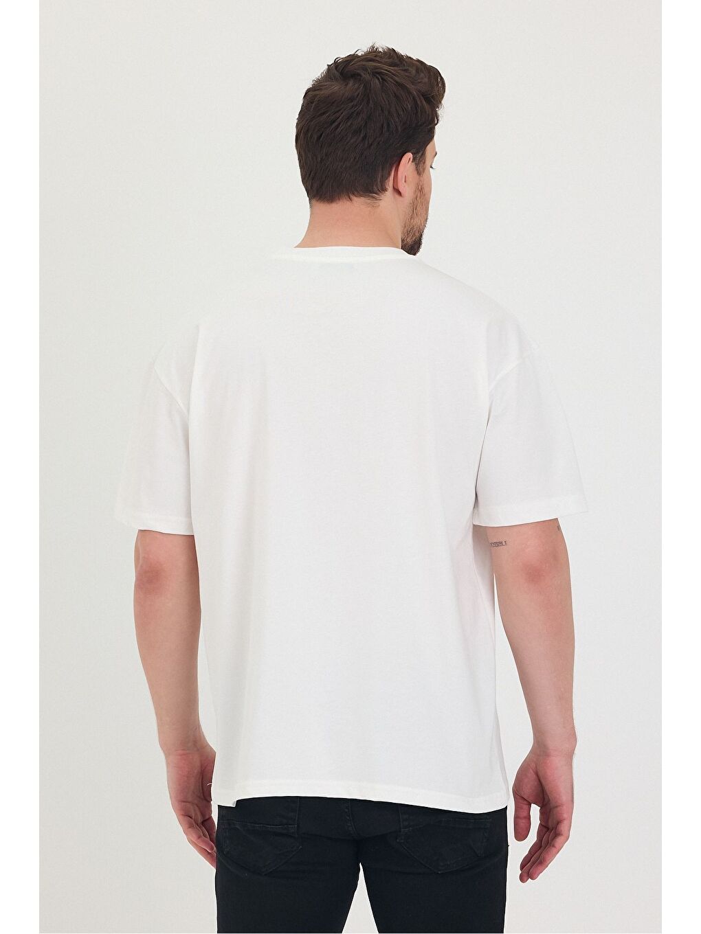 Beyaz Bisiklet Yaka Oversize Ayıcık Baskılı Salaş Unisex Tişört-7