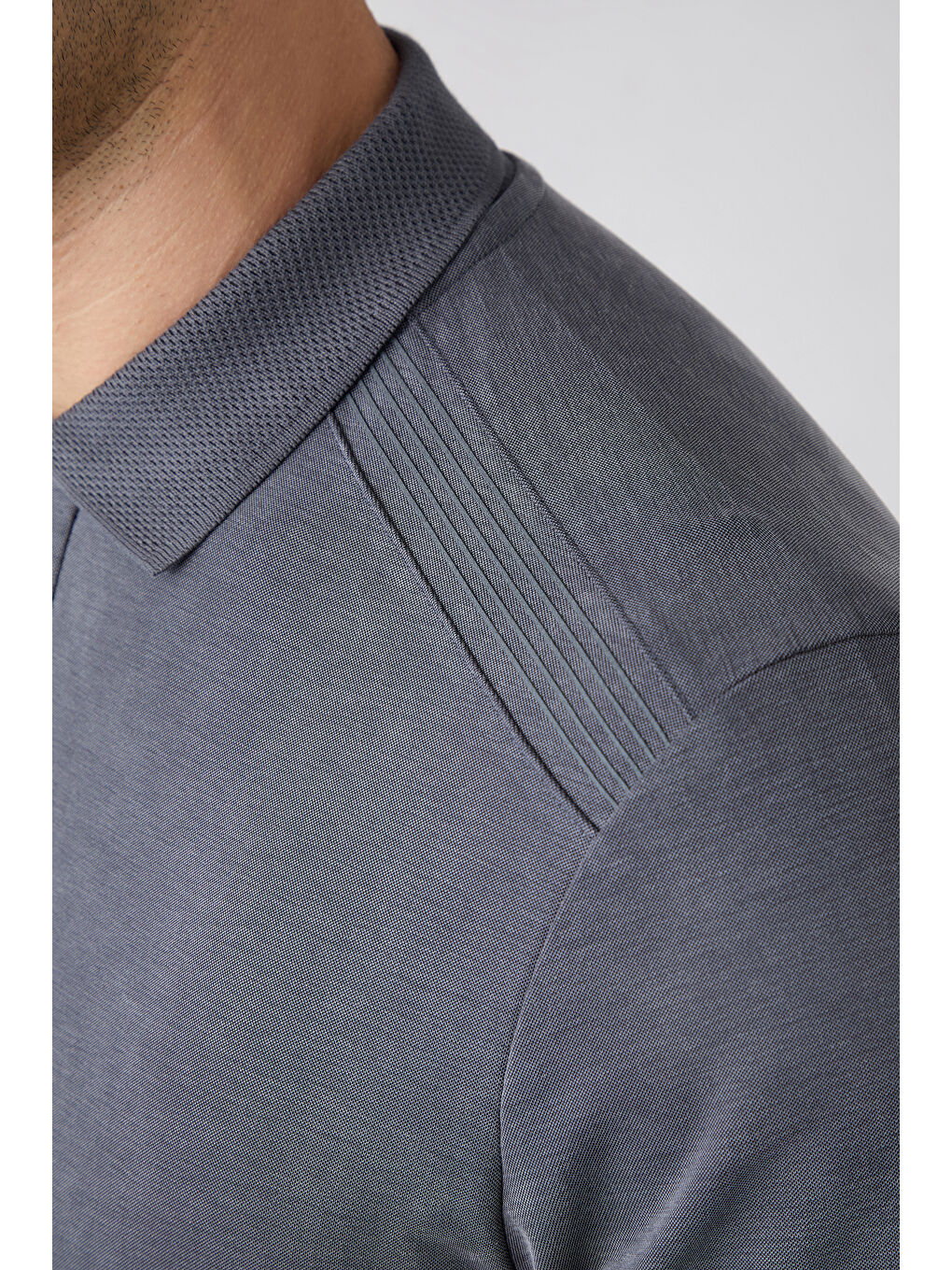 Antrasit Regular Fit Çıtçıtlı Polo Yaka Ribana Detaylı Lyocell Karışımlı Örme Tişört-3