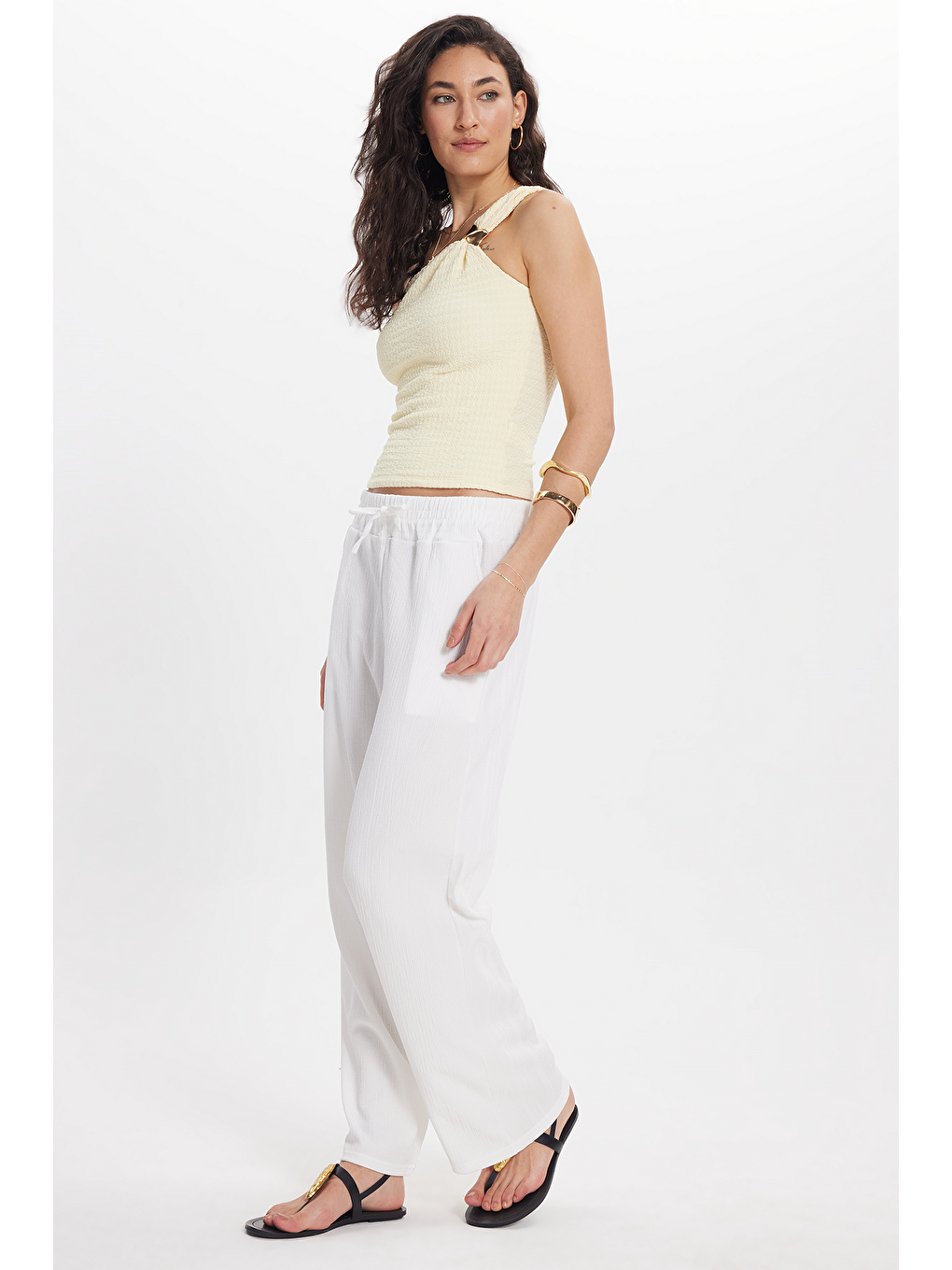Kadın Slim Fit Dar Kesim Tek Omuz Tek Kol Doku Desenli Sarı Bluz-1