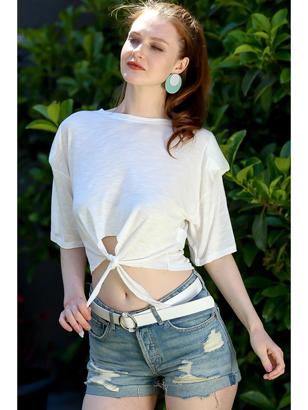 Ekru Sıfır yaka vatka detaylı beli bağlamalı crop bluz-3