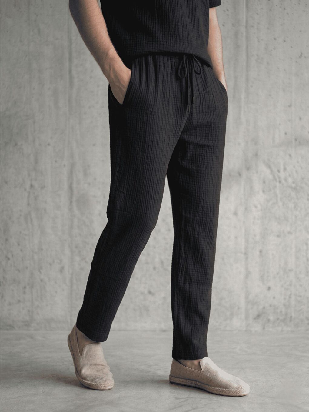 Siyah Lanz Erkek Pamuklu Müslin Pantolon | Rahat Kesim, Beli Lastikli ve Bağcıklı-1
